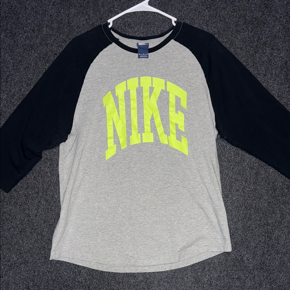 Vintage Nike Black and Gray Tee with Yellow Logo Baseball Shirt XL
